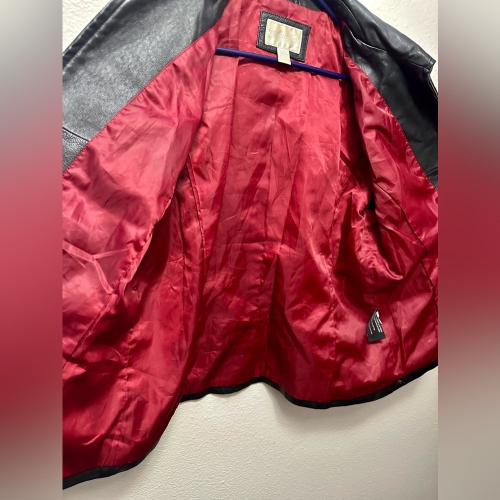Leather jacket. - Picture 6 of 7